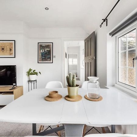 The Film Studio Appartement 5 Min To Harry Potter Watford  Exteriör bild